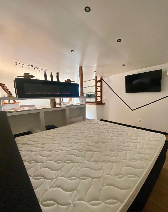 Bed and Breakfast Les 3 E Englebelmer Zewnętrze zdjęcie