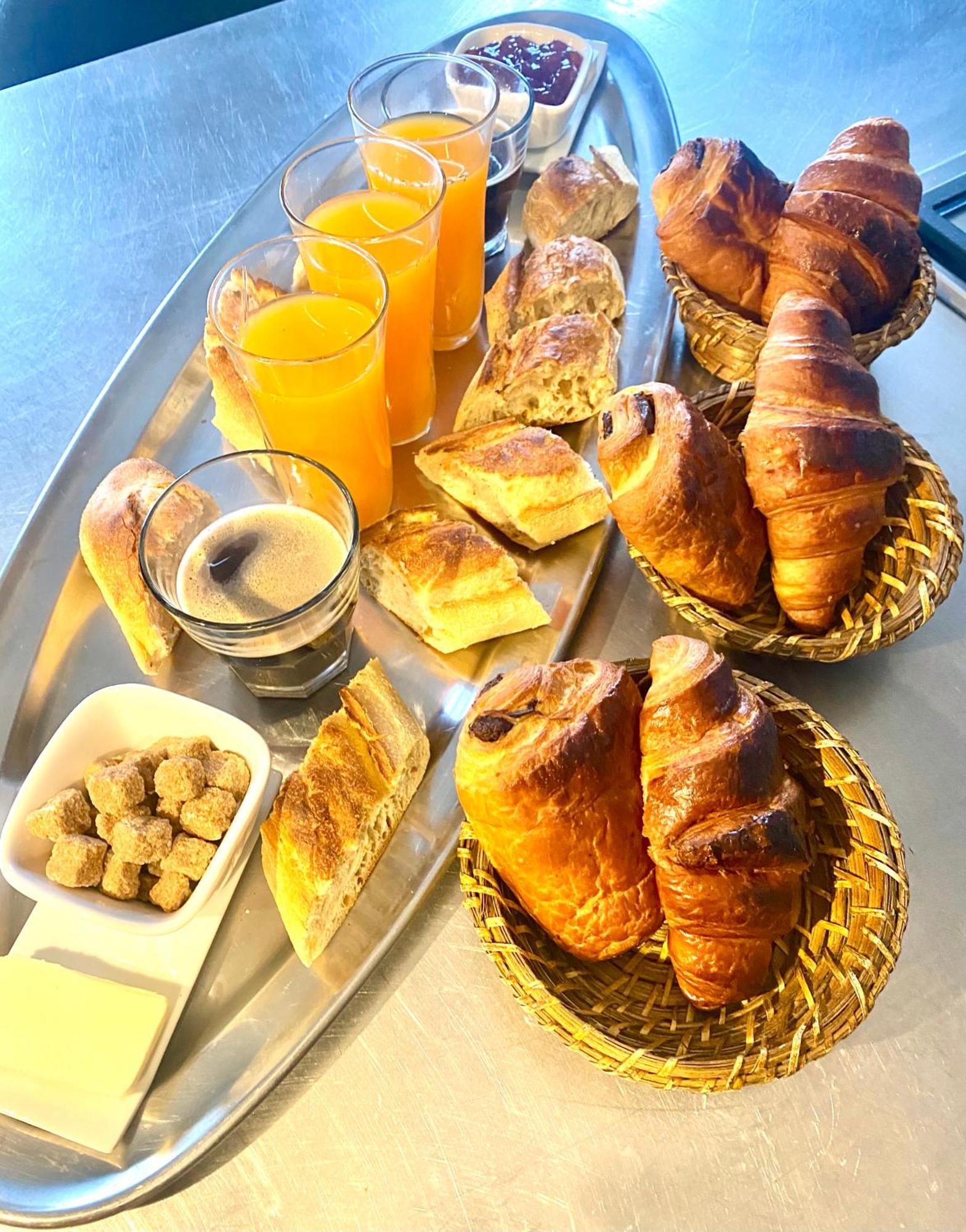 Bed and Breakfast Les 3 E Englebelmer Zewnętrze zdjęcie